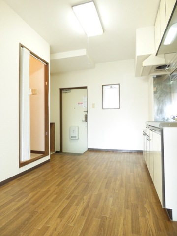 居室・リビング　画像同室タイプ参照