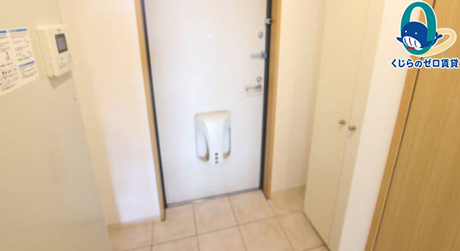 玄関　名古屋で一番初期費用の安い賃貸専門の不動産会社です(^^)