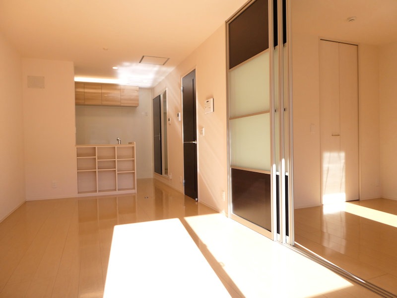 居室・リビング　１２帖のゆったりリビング♪