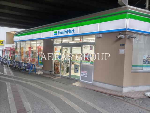 コンビニ　ファミリーマート 浦安駅東口店（コンビニ）まで477m