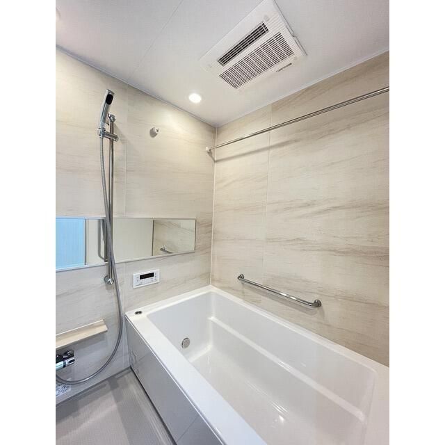 バス・シャワールーム　お風呂です