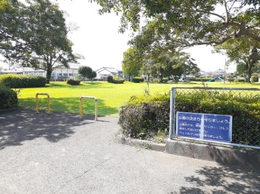 公園　下鶴児童公園（公園）まで400m