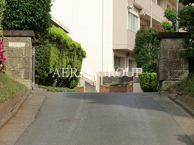 中学校　船橋市立二宮中学校（中学校）まで961m