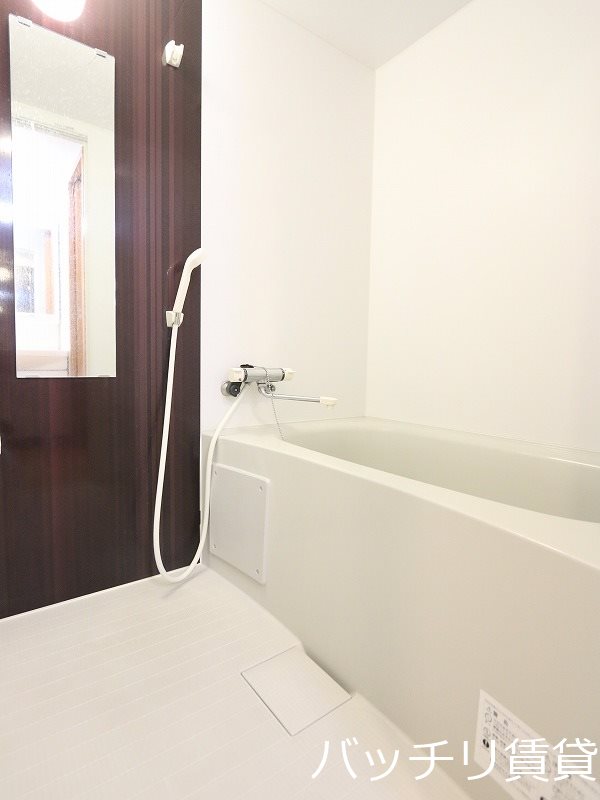 バス・シャワールーム　写真は別号室イメージの為、現状を優先致します