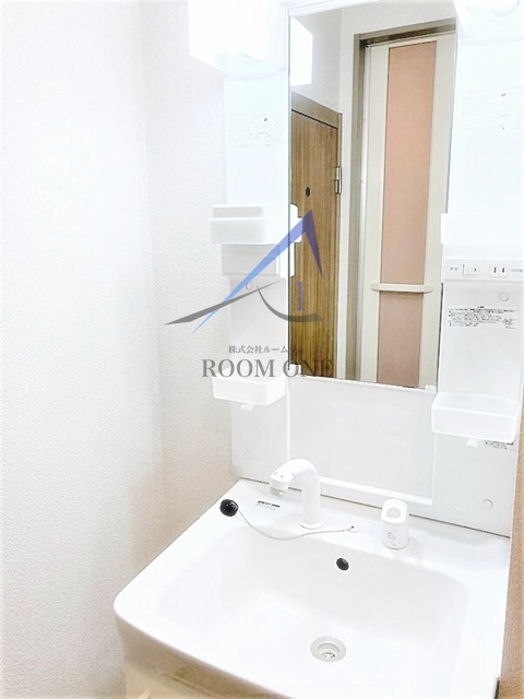 洗面設備　洗面台です。