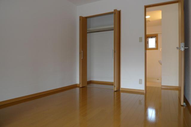 収納　※同タイプ部屋の写真です。
