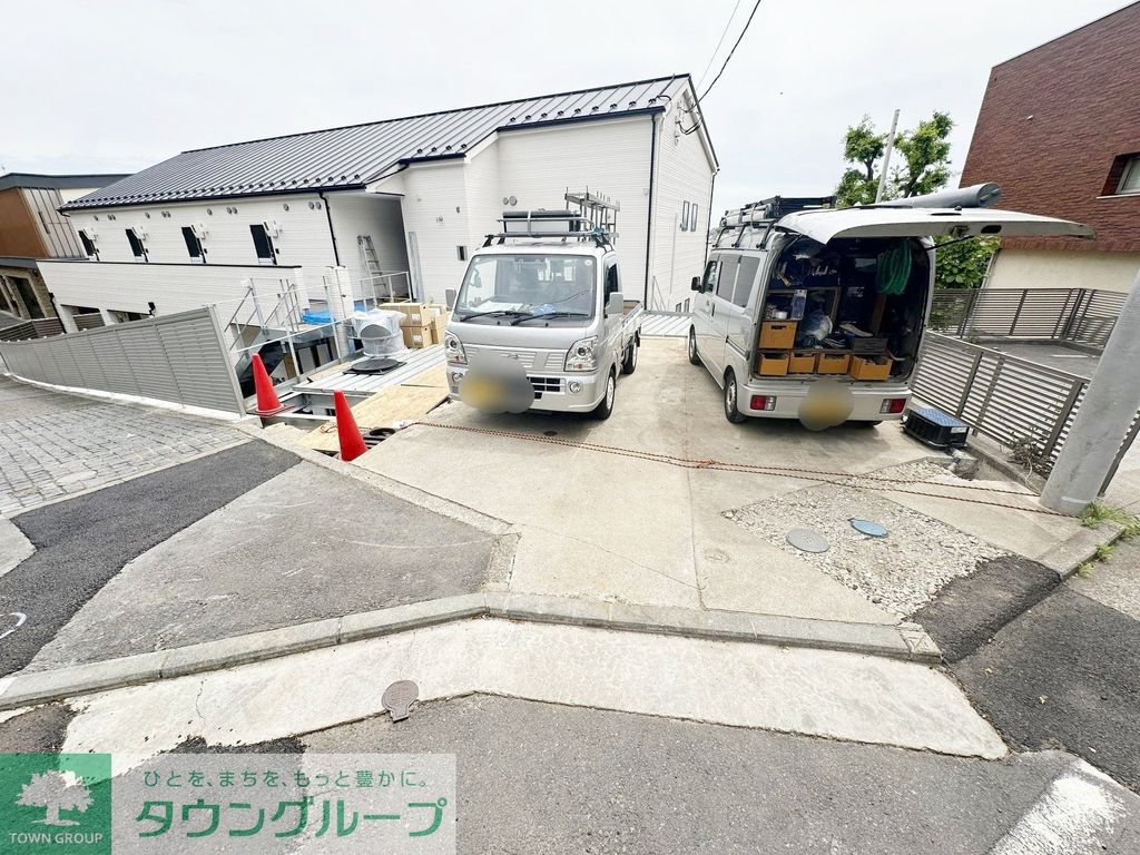 駐車場　駐車場