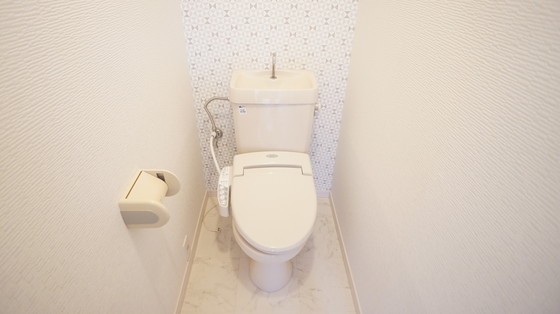 トイレ　※別号室のお写真となります※現況優先