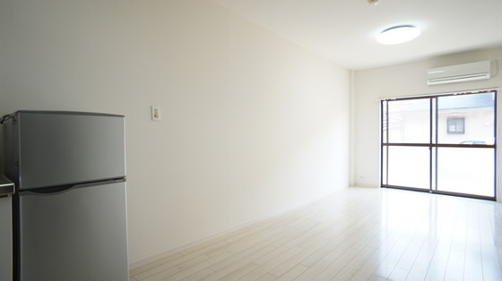 居室・リビング　※別号室のお写真となります※現況優先