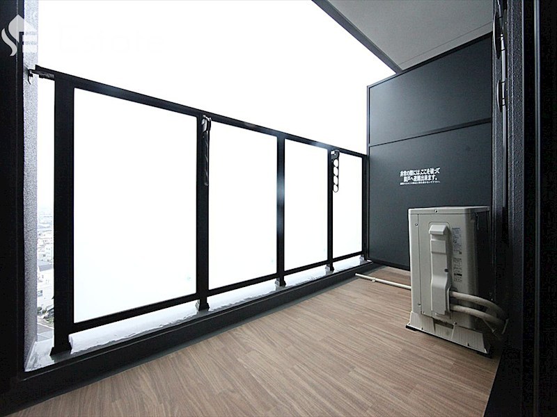 バルコニー　バルコニー