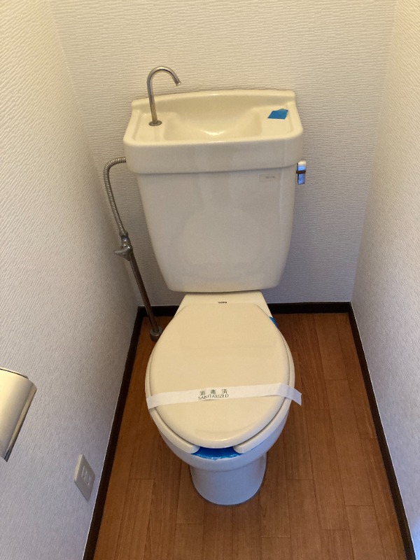 トイレ　※別部屋参考写真