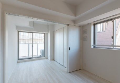 居室・リビング　☆明るい居間☆