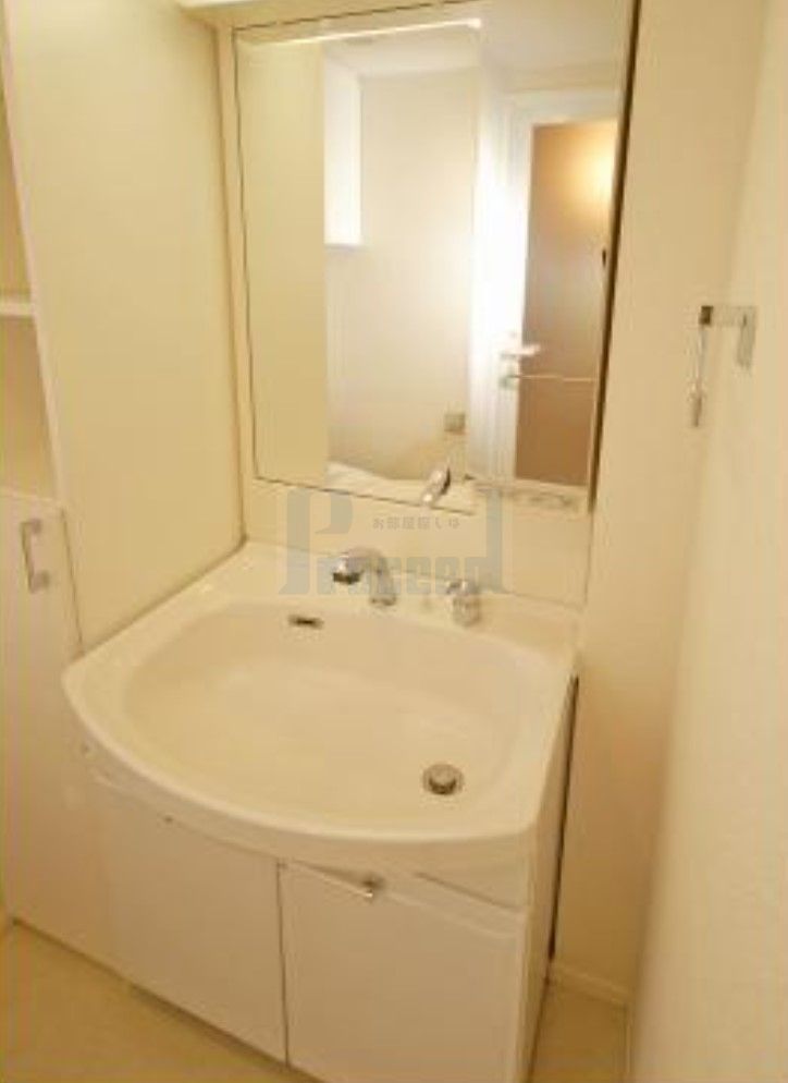 洗面設備　うれしい独立洗面台！