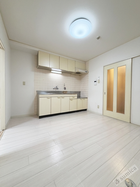 居室・リビング　全室照明完備♪♪