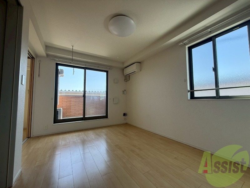 居室・リビング　きれいなＬＤＫが広がっていて居心地が良さそうですね。