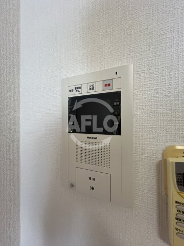 セキュリティ　エステムコート新大阪VIエキスプレイス　モニター付きインター