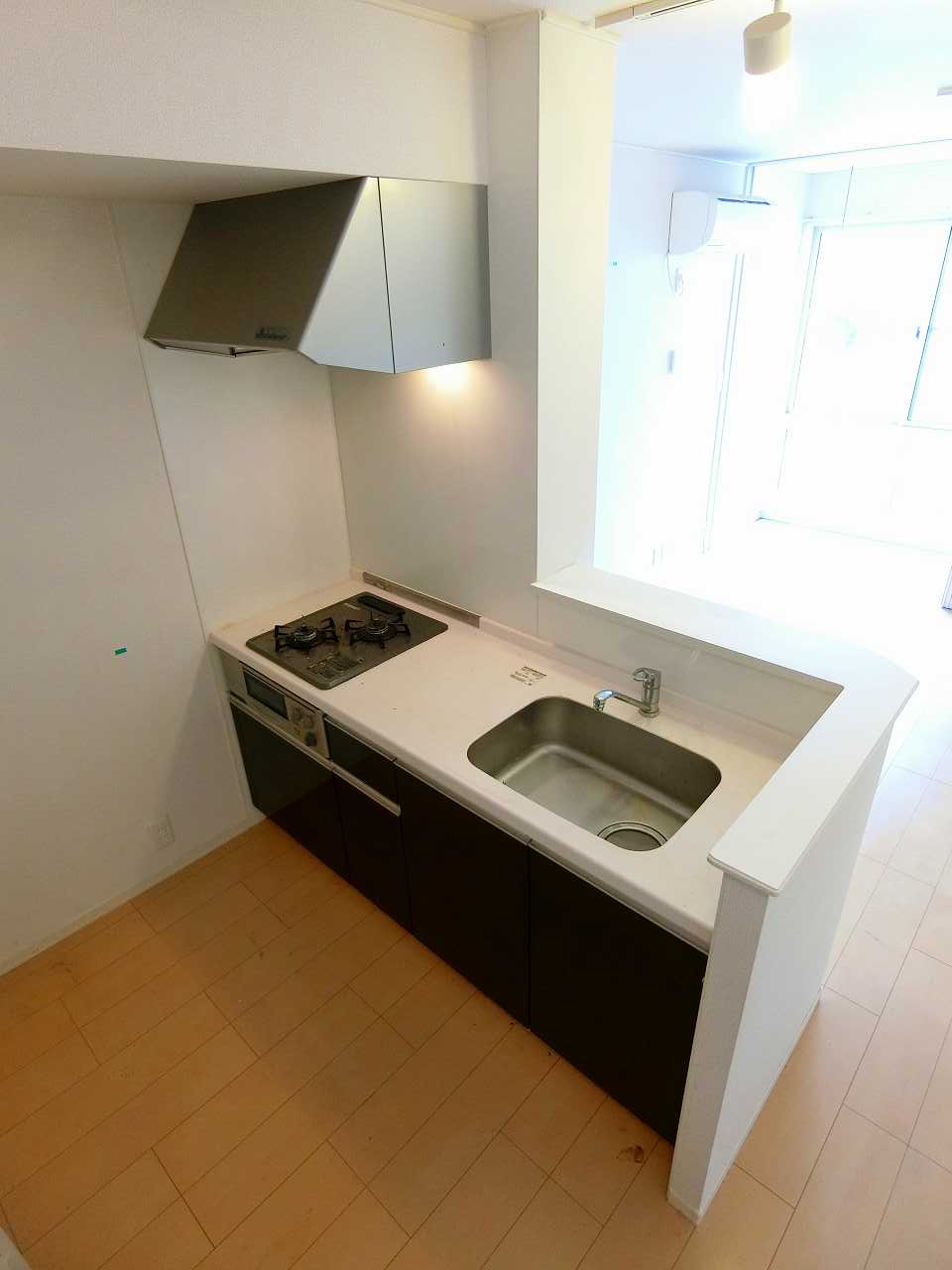キッチン　※同物件、別部屋の写真です。