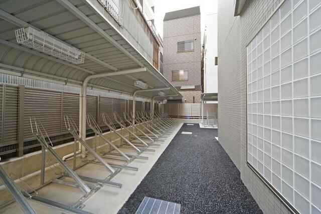 駐車場　?