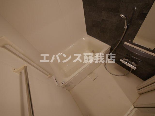 バス・シャワールーム　ゆったり過ごせるお風呂です