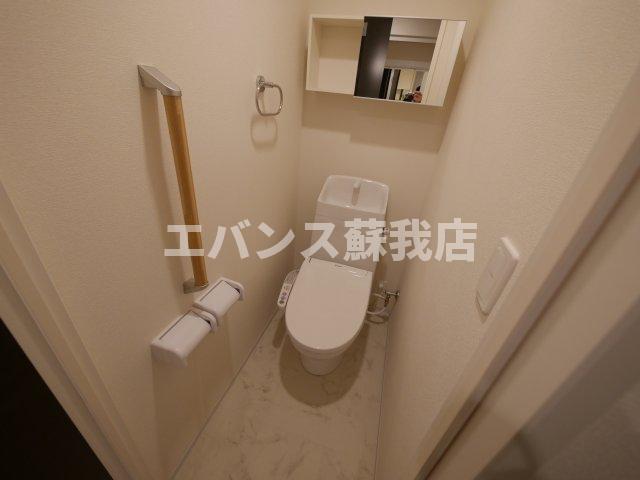 トイレ　落ち着いたトイレです