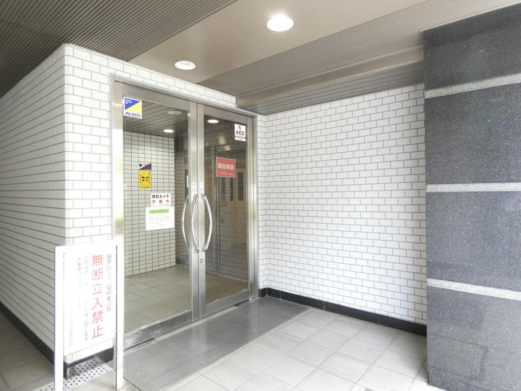 エントランス　エントランス