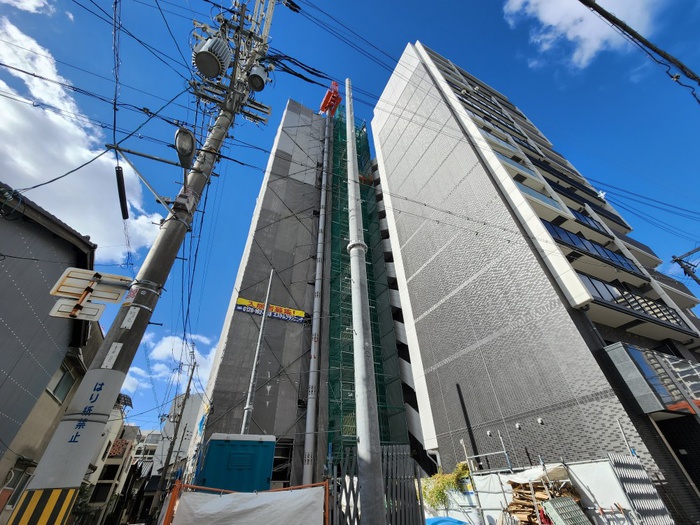 建物外観　建築中