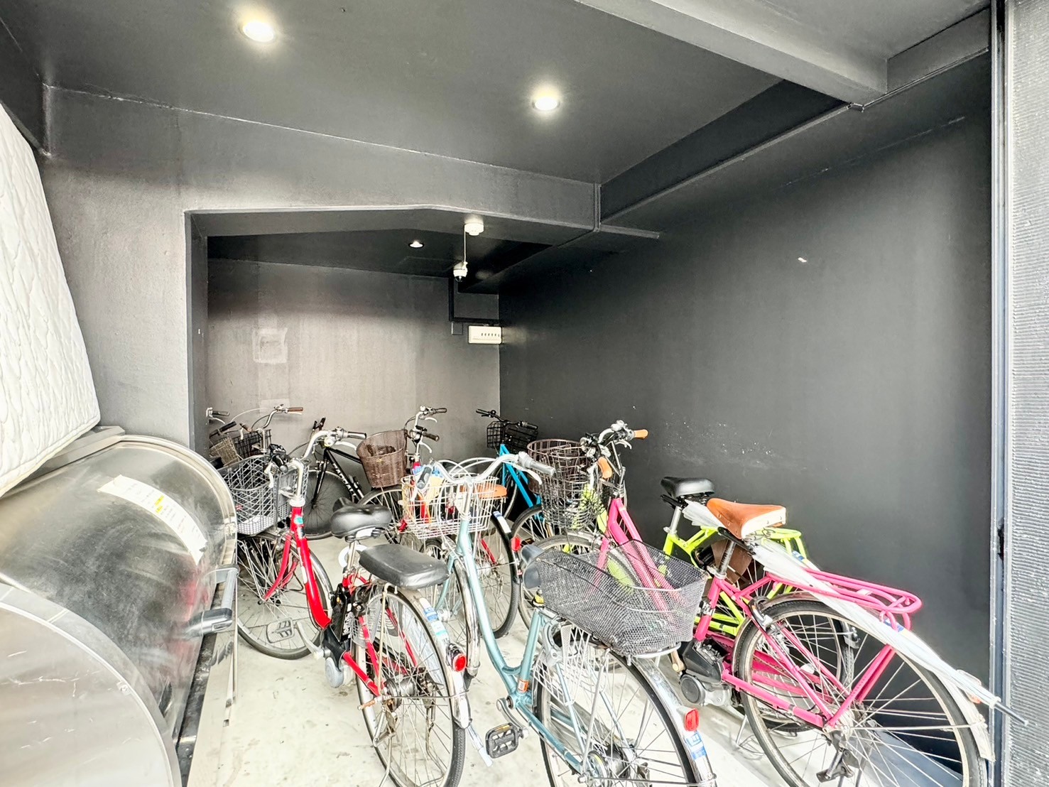駐車場　駐輪場