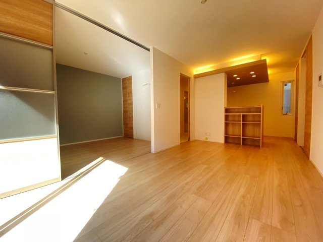 居室・リビング　エアコン付きで初期費用を抑えられます♪