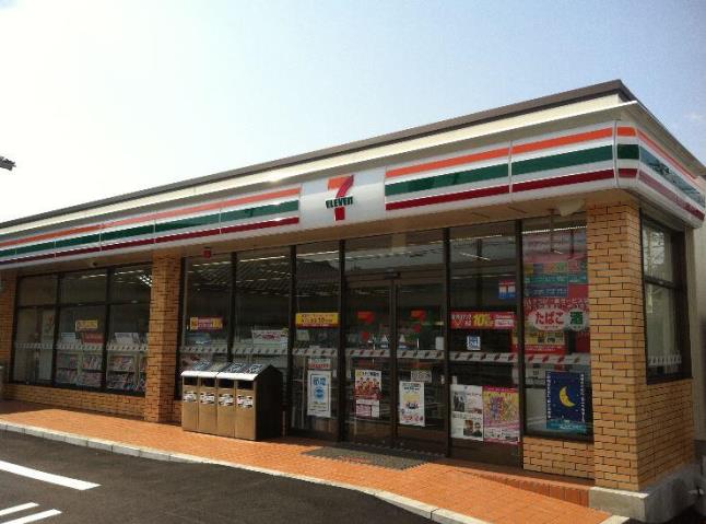 コンビニ　セブンイレブン（コンビニ）まで290m