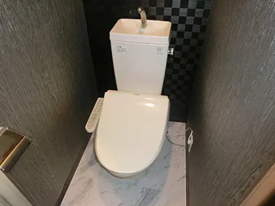 トイレ　トイレ