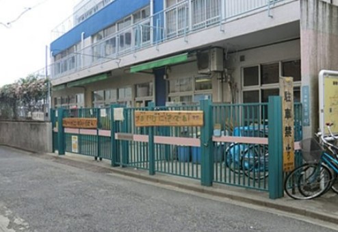幼稚園・保育園　中野区立鍋横保育園（幼稚園・保育園）まで334m