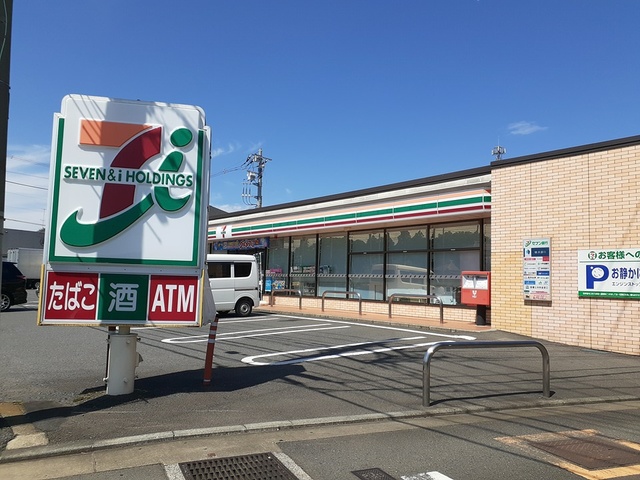 コンビニ　セブンイレブン（コンビニ）まで473m