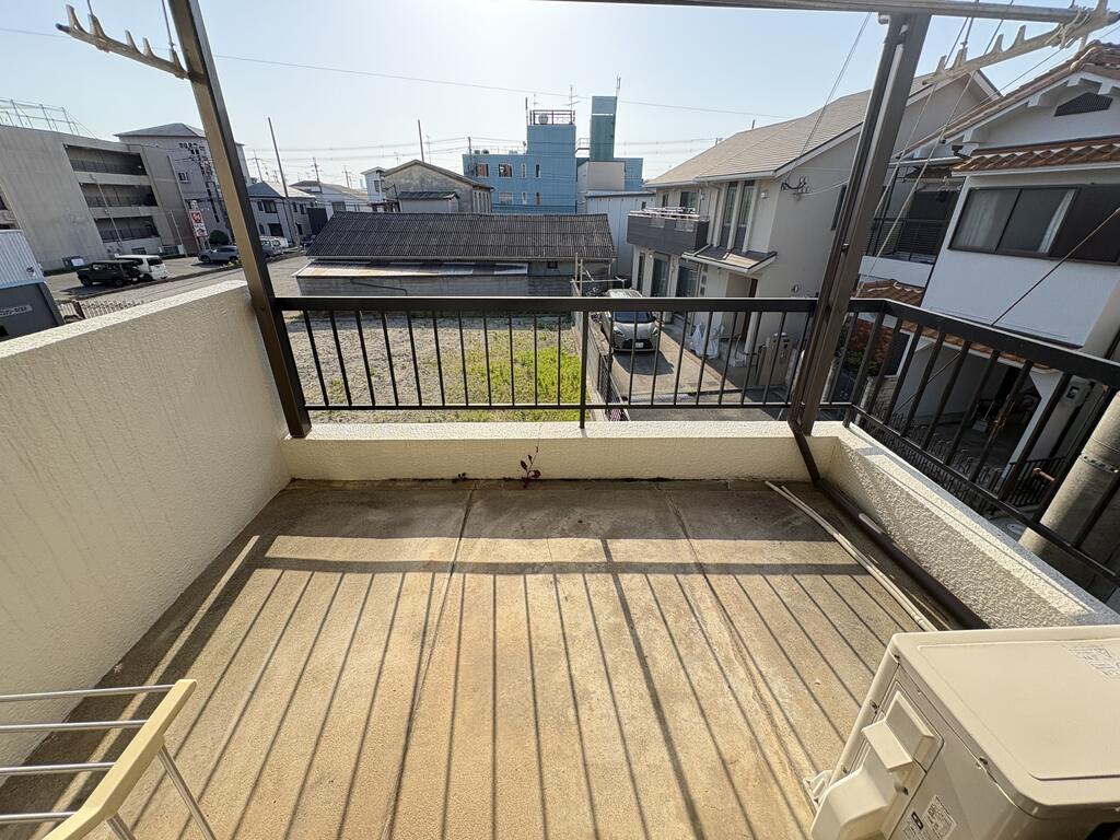 バルコニー　★ワイドバルコニーは日当たり抜群です★