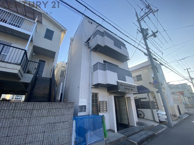 建物外観　コインランドリー付きの物件です！