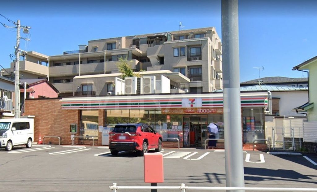 コンビニ　セブンイレブン横浜戸塚吉田町店（コンビニ）まで400m