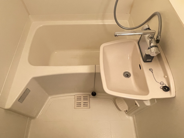 洗面設備　※同タイプ参考写真