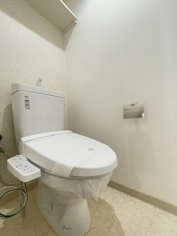 トイレ　別号室参考写真