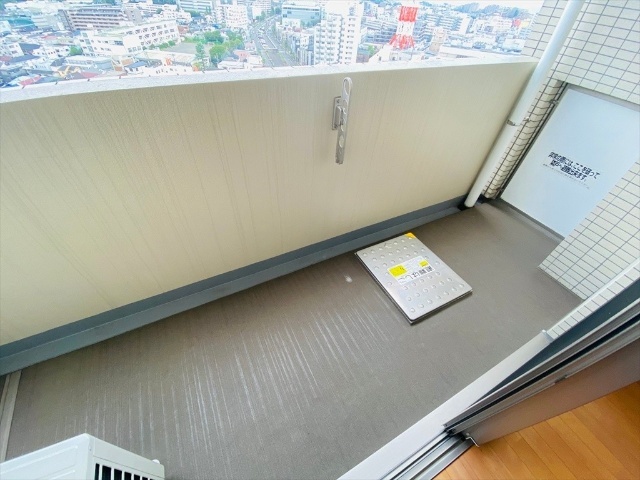 バルコニー　同一建物内１４０４号室内装写真