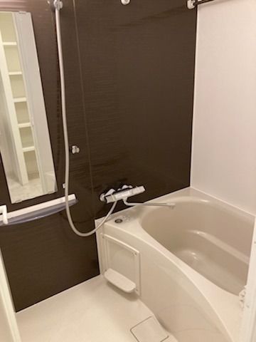 バス・シャワールーム　お風呂です
