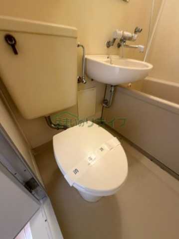 エクセル1のトイレ写真