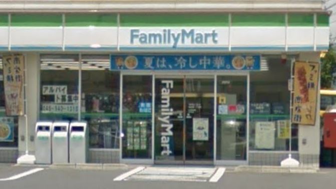 コンビニ　ファミリーマート 高田東店（コンビニ）まで162m