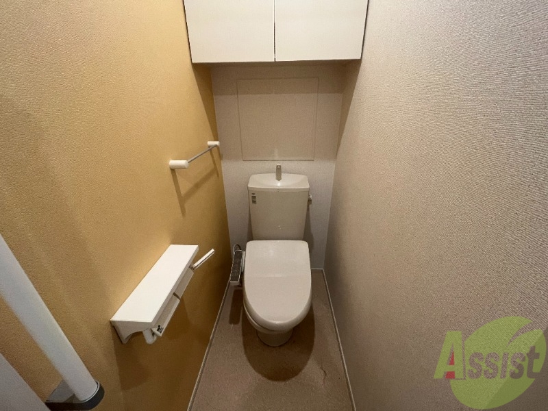 トイレ　温水洗浄便座がついたトイレです。これは嬉しいですね