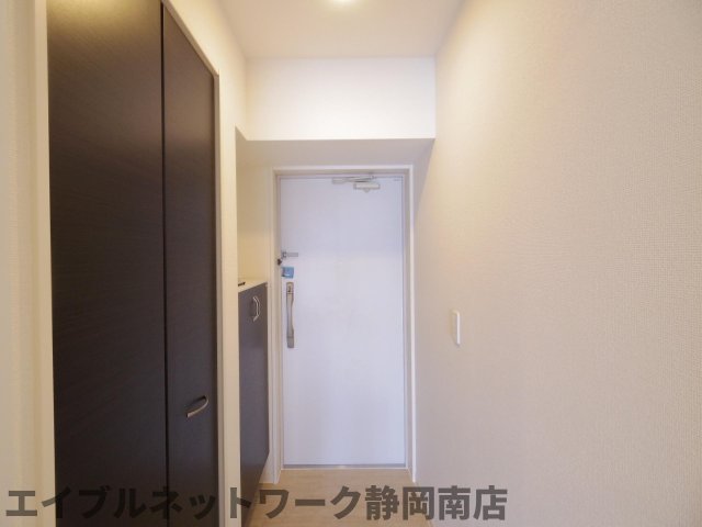 玄関　シンプルで使いやすい玄関です
