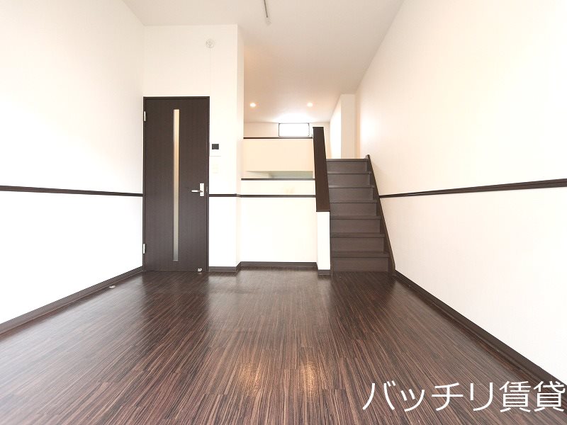 居室・リビング　同型タイプの為、現状を優先いたします