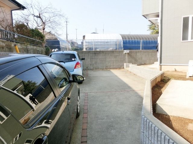 駐車場　敷地内駐車場ございます。