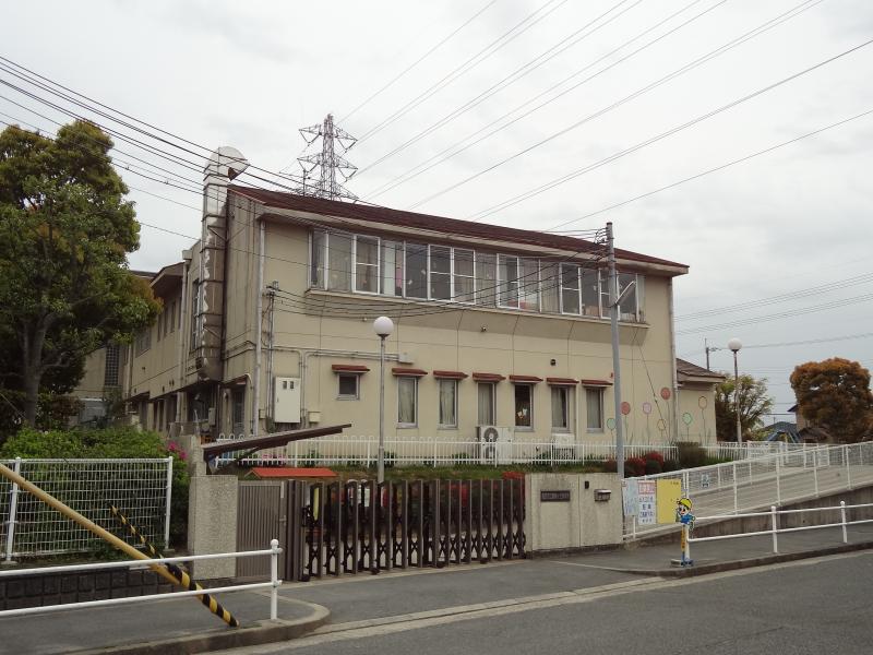幼稚園・保育園　真美ケ丘保育所（幼稚園・保育園）まで1009m
