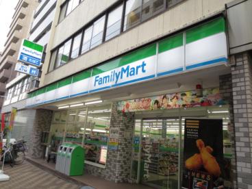 コンビニ　ファミリーマート 亀屋赤羽西店（コンビニ）まで324m