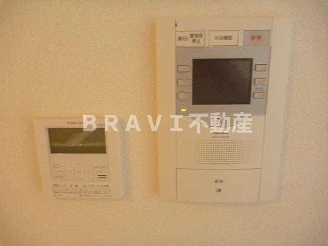 セキュリティ　【プレサンス心斎橋ニスト】モニター付きインターホン