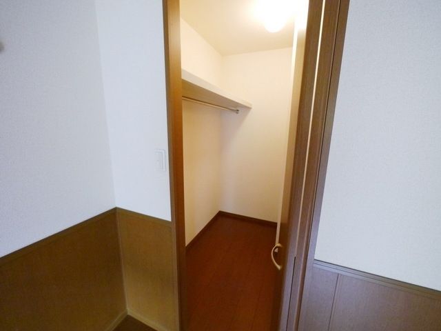 収納　★収納たっぷりウォークインクローゼット★