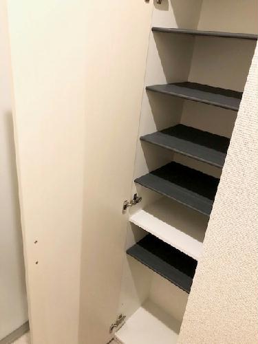収納　シューズボックス